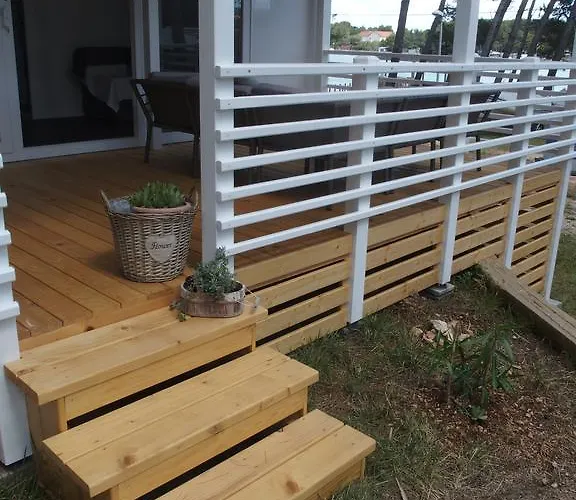Luxury Mobilehome Lucina Bay شقة Pašman