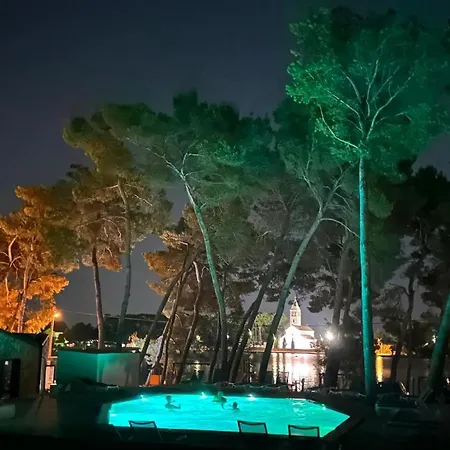 Daire Luxury Mobilehome Lucina Bay Pašman